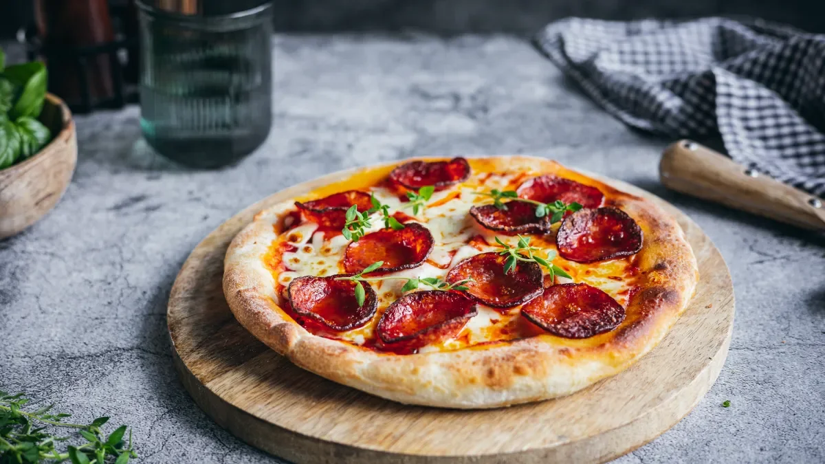 Pepperoni pizza